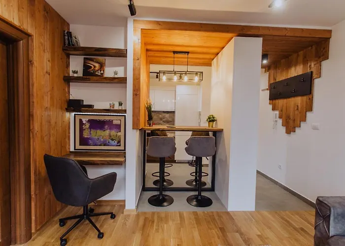 아파트 Divcinova Planinski A9