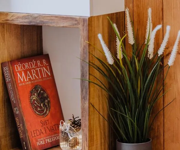 아파트 Divcinova Planinski A9 *