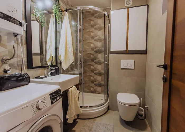 아파트 Divcinova Planinski A9 *